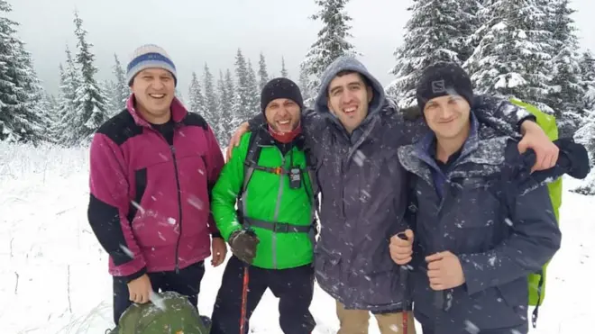 Рятувальники змогли засвітла знайти туриста з США, який хотів піднятися на Говерлу