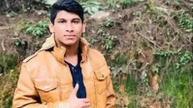 Arday ka dagaallamaya Ukraine