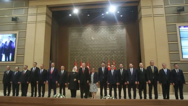Yeni kabine üyeleri Pazartesi akşamı Cumhurbaşkanı Erdoğan tarafından açıklandı