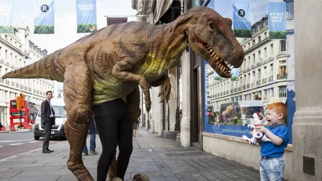 डायनासोर