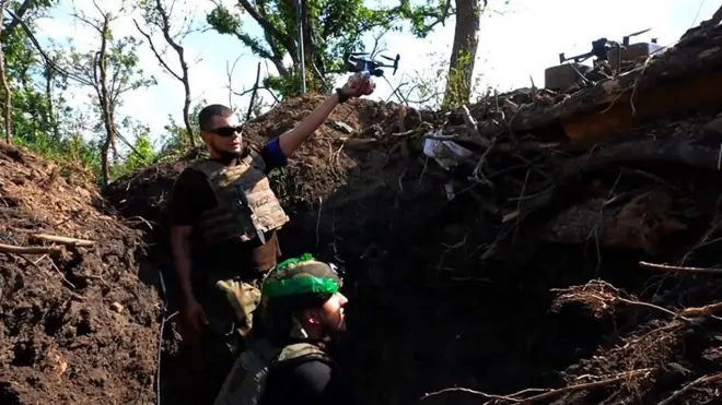 ВСУ продвигаются по Донецкой области. Репортаж Би-би-си из окопов