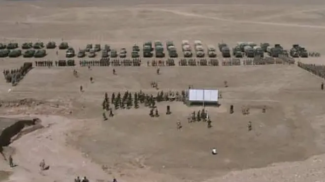 تاجکستان د هغه شپږ هېوادیز ټولیز امنیتي تړون غړی هم دی چې مشري یې روسیه کوي.