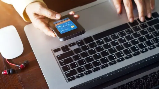 Pakar keamanan selalu menyarankan pengguna untuk tidak menyeragamkan kata sandi atau password.