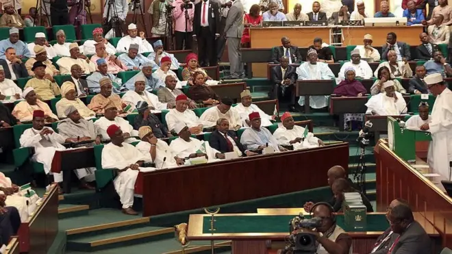 Akụkọ oke ego ndị Sinetọ na-eri n'ụgwọ ọnwa agbara ọtụtụ ndị mmadụ iwe