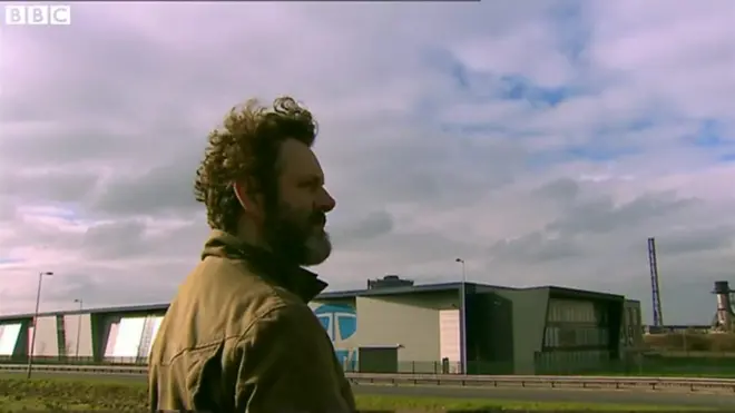 経済のグローバル化によって打撃を受けた製造業の衰退が地域社会をむしばむ状況は、英国も例外ではない。西部ウェールズ地方の町を取材した。