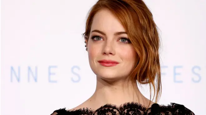 Emma Stone - aktor wanita dengan bayaran tertinggi - berada di nomor 15 daftar penghasilan bintang.
