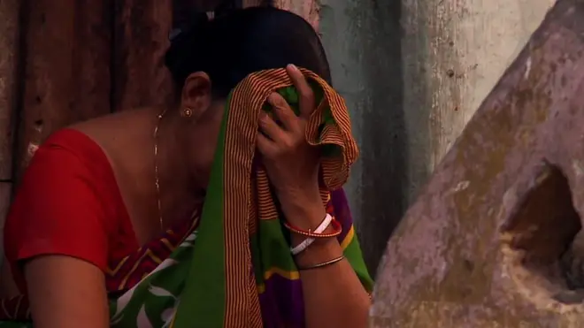 امانجوت کور کے مطابق ان خواتین کو جب ان کے شوہر چھوڑ کر چلے جاتے ہیں تو ان کی زندگی اجیرن ہو جاتی ہے