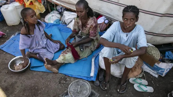 Namoota rakkoo nageenyaan buqqa'an