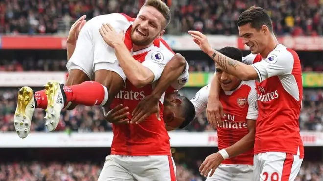 Arsenal waxay soo badisay todobadii kullan ee ugu dambeysay