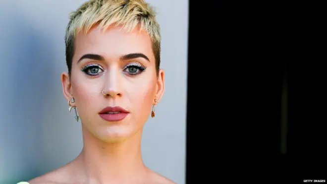 Mwanamuziki Katy Perry anasema kuwa anataka kumaliza uhasama kati yake na mwanamuziki mwenza Taylor Shift.