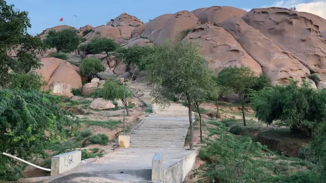 کارونجھر کا پہاڑی سلسلہ