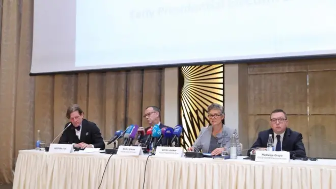 ATƏT-in Seçki Müşahidə Missiyasının növbədənkənar prezident seçkisi ilə bağlı ilk aralıq hesabatında deyir ki,"Seçki kampaniyası hal-hazırda ümumiyyətlə zəif hiss olunur".