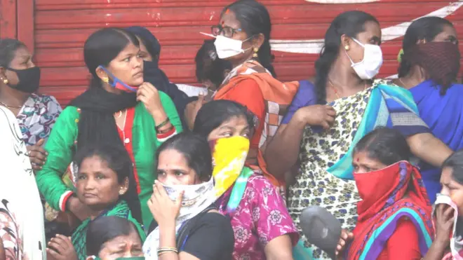 महिलाएं