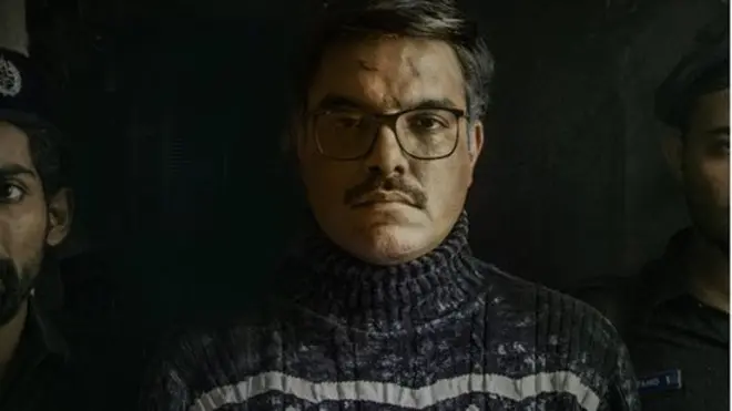 یاسر حسین جاوید اقبال کے روپ میں