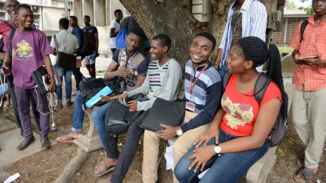 E no dey easy for graduates to get job for Nigeria