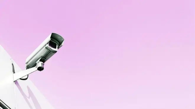 كاميرا مراقبة