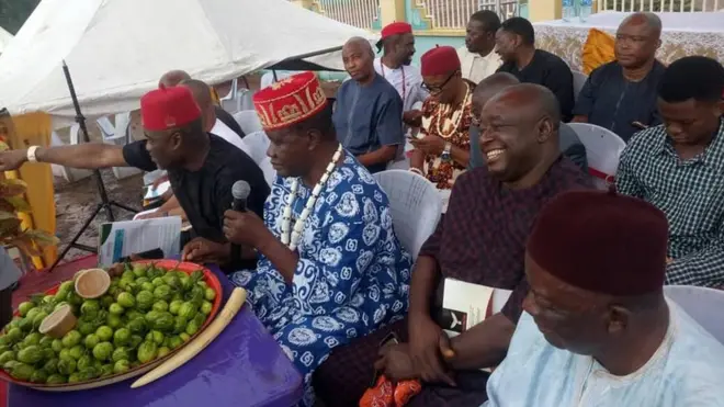 Ndị Igbo na-amachi Osu