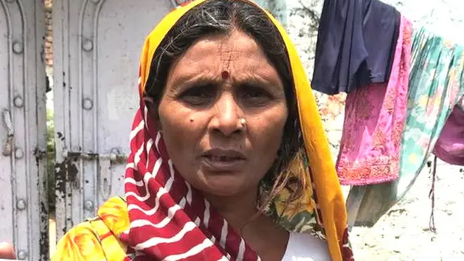 આઠ વર્ષના બાળકના માતા જેની પોલીસે ધરપકડ કરી છે.