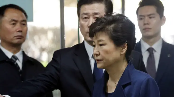 Kekebalan hukum Park Geun-hye hilang setelah mahkamah konstitusi mendukung pemakzulan yang dilakukan parlemen.