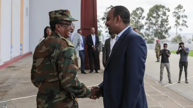 Ministira Muummee Abiyi fi Janaraal Saa'iree Mekonniin