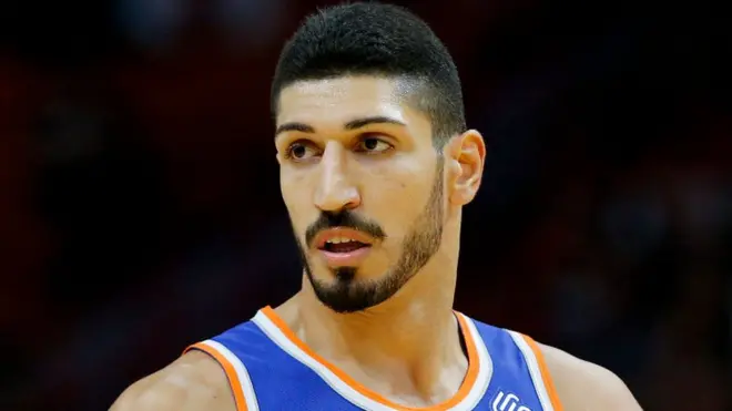 صدر حكم بالسجن على اللاعب بسبب انتقاده اردوغان عبر تويتر