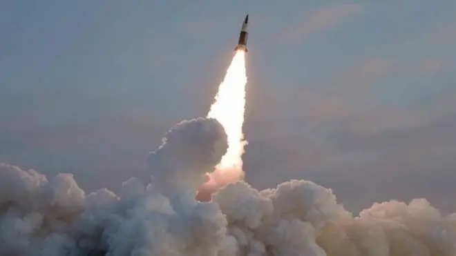 태양절을 앞두고 북한이 각종 미사일 시험을 집중 실시한 것으로 예상된다