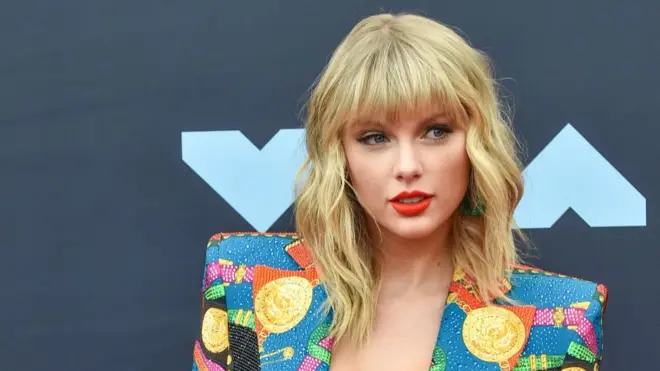 Taylor Swift akan dianugerahi predikat "Artis Dekade Ini" di ajang American Music Awards bulan ini.
