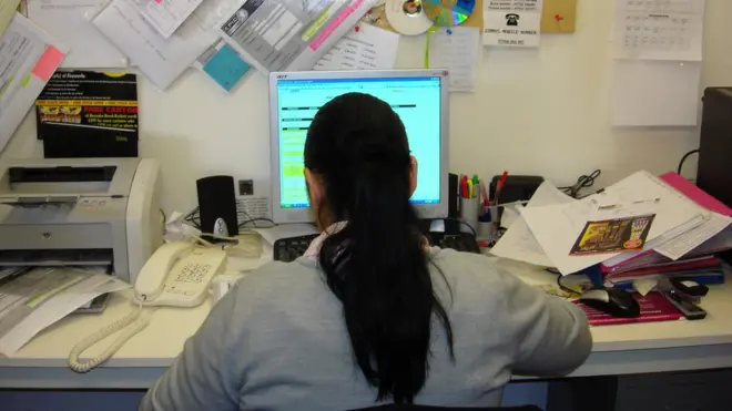 Mengumbar jawaban 'saya sibuk' dapat memberikan impresi yang dapat merusak karir dan hubungan asmara Anda, menurut para pakar.