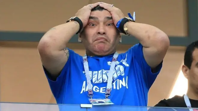 روس میں جاری فٹبال ورلڈ کپ کے ایک اہم میچ جمعرات کو کروشیا نے ارجنٹینا کو تین صفر سے شکست دے ماہرین کو ششدر کر دیا۔ ارجنٹینا کی اس غیر متوقع شکست پر ارجنٹینا کے معروف فٹبال میرا ڈونا کو بھی یقین نہ آیا۔