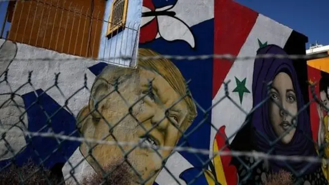 Плакат с Трампом и сирийским флагом