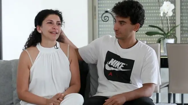 "مضطرون للهجرة إذا أردنا تربية أولادنا"