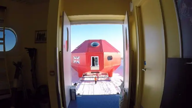 станція Халлі