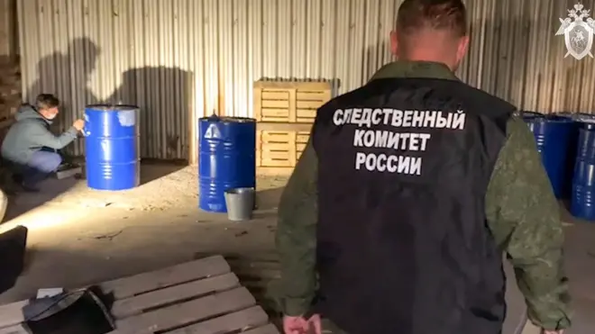 СК опубликовал кадры с изъятым алкоголем
