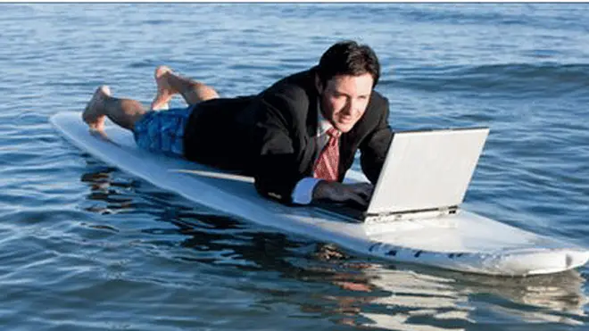 魚和熊掌兼得，休閒、掙錢兩不誤，似乎是數碼遊牧民的人生信條。