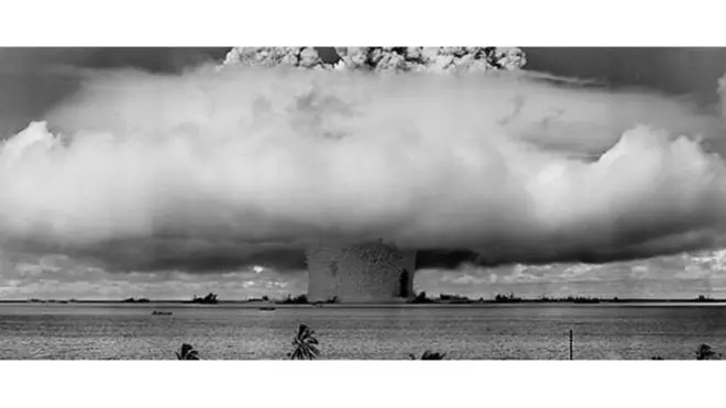 Dr Art Trembanis: "Lubang kawah memperlihatkan besarnya kekuatan ledakan".