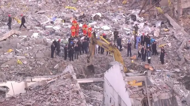 Взрывом разрушило все близлежащие здания.