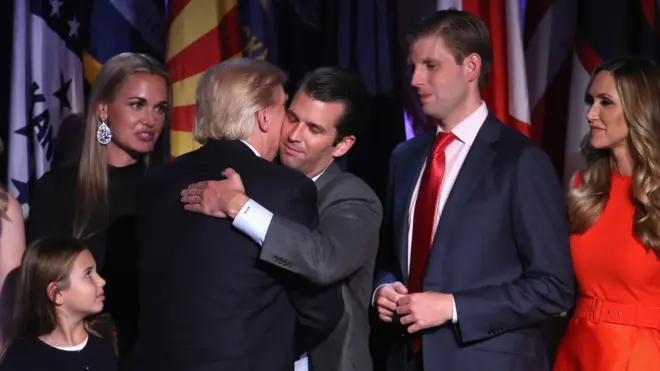 Эрик и Дональд Трамп-младший возьмут бизнес отца в свои руки