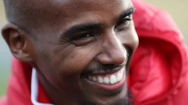 Мо Фара выразил обеспокоенность тем, что ему могут запретить въезд в США, где он жил и работал последние шесть лет