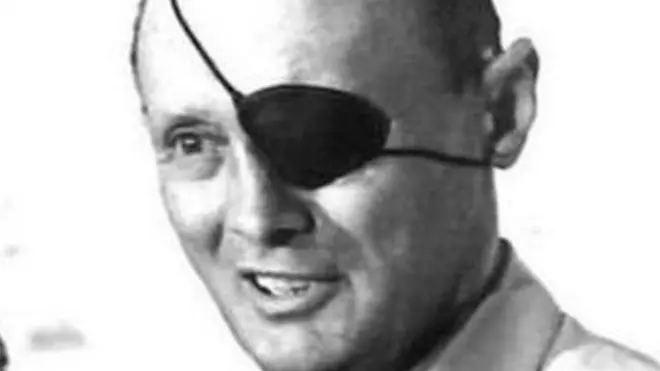 කල් මරමින් නොසිට ක්ෂණික ප්‍රහාරයකට යායුතු බව පවසමින් ඊශ්‍රායල් හමුදා ප්‍රධානීන්ට විශාල බලපෑමක් කරන ලද්දේ ඊශ්‍රායලයේ කීර්තිමත් හමුදා ප්‍රධානියෙකු වූ මෝශේ දයාන් විසිනි