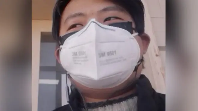 武汉肺炎疫情仍然严峻，两名新型冠状病毒肺炎的患者家属与BBC对话，讲述自己亲属求医的艰难经历。