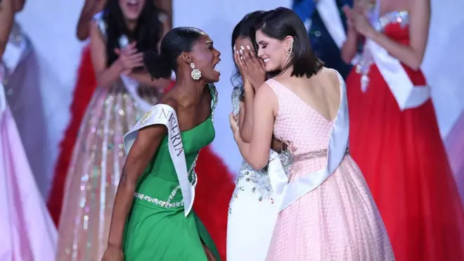 Nyekachi Douglas happi well well for Miss World 2019 winner