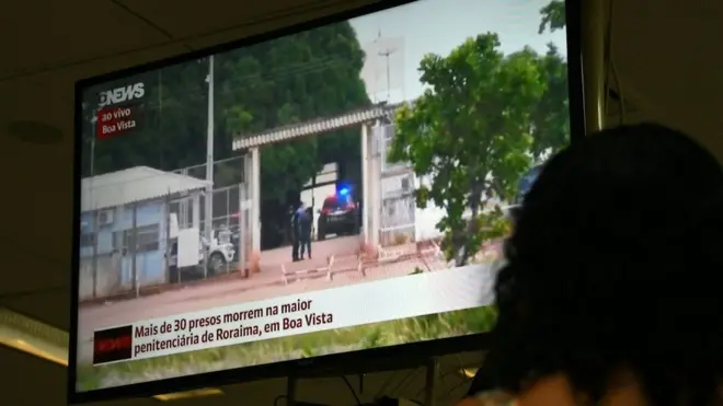 جیل سے کچھ ایسی لاشیں بھی ملیں ہیں جن کے سر قلم کیے ہوئے تھے