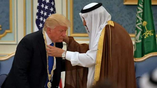 Trump oo Boqor Salmaan ka guddoomaya billad sharaf