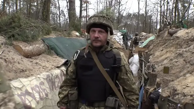 乌克兰战争：他们在森林中挖掘战壕，以保卫基辅