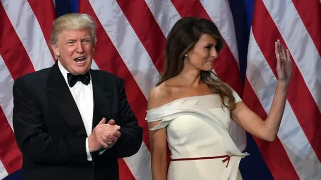 الرئيس الأمريكي، دونالد ترامب رفقة زوجته