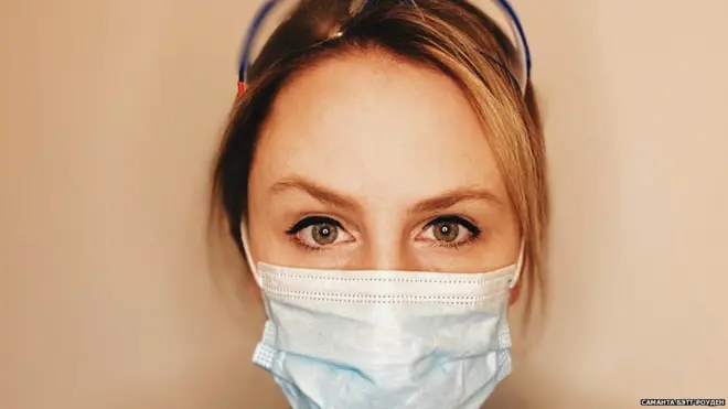 Саманта более десяти лет работает в британских больницах