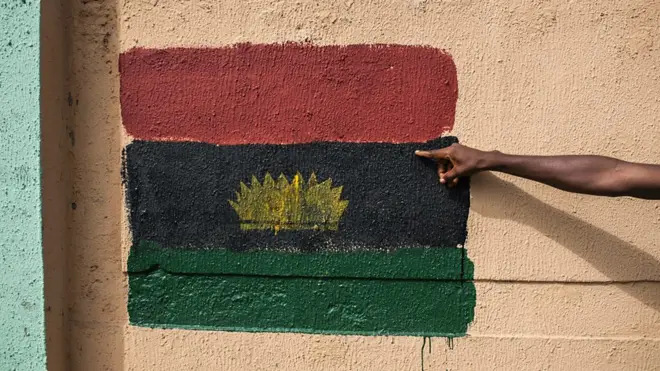 Plenty Igbo people for south east Nigeria don accuse government say dem no wan develop dia area