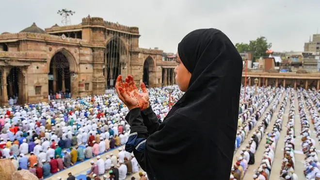 પ્રતીકાત્મક તસવીર