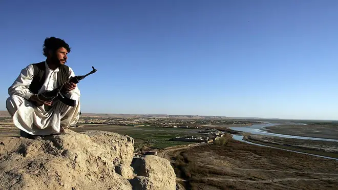 В Гельменде производится опиум, необходимый для финансирования движения "Талибан"