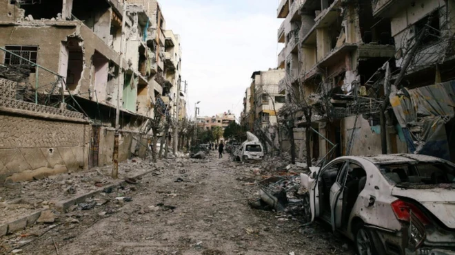 สภาพของเมืองดูมาในเขตโกตาตะวันออก ซึ่งกำลังถูกกองทัพรัฐบาลซีเรียถล่มโจมตีอย่างหนัก